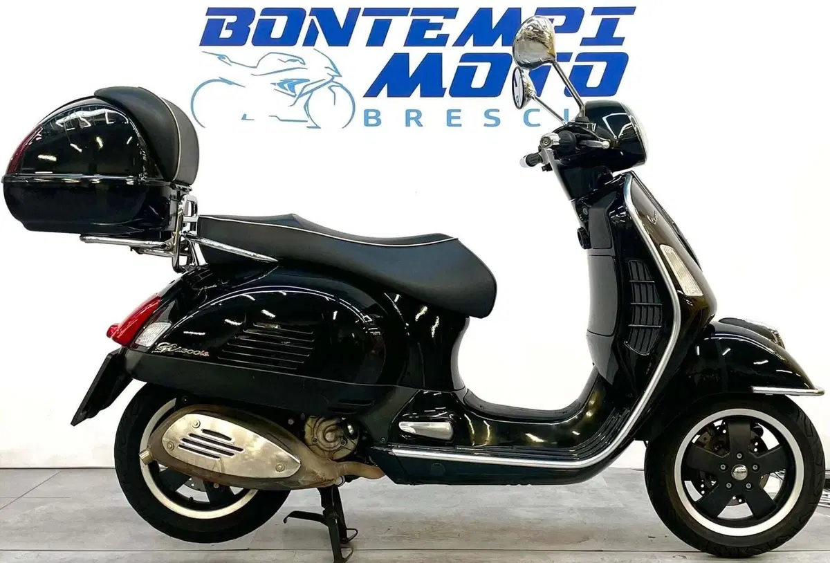 Vespa GTS 300 Super (2008 - 16)