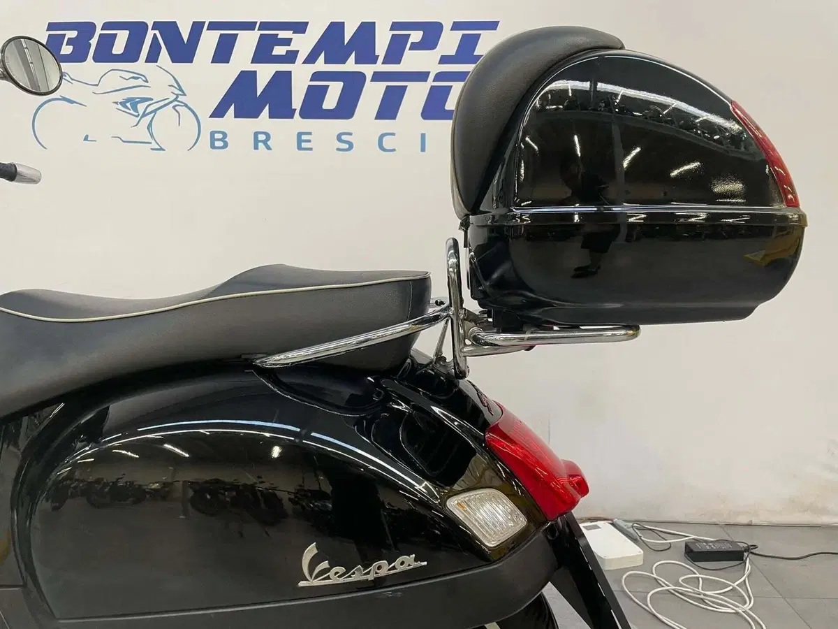 Vespa GTS 300 Super (2008 - 16) (4)