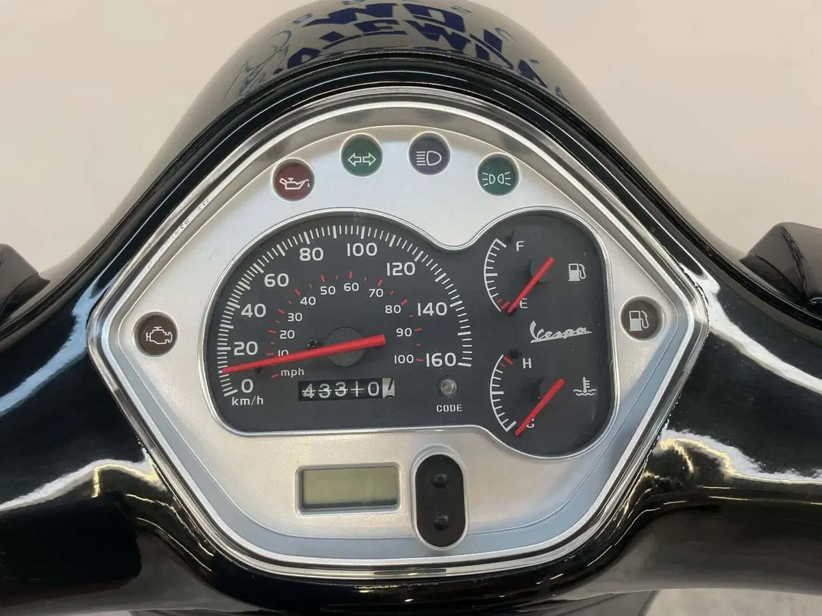 Vespa GTS 300 Super (2008 - 16) (7)