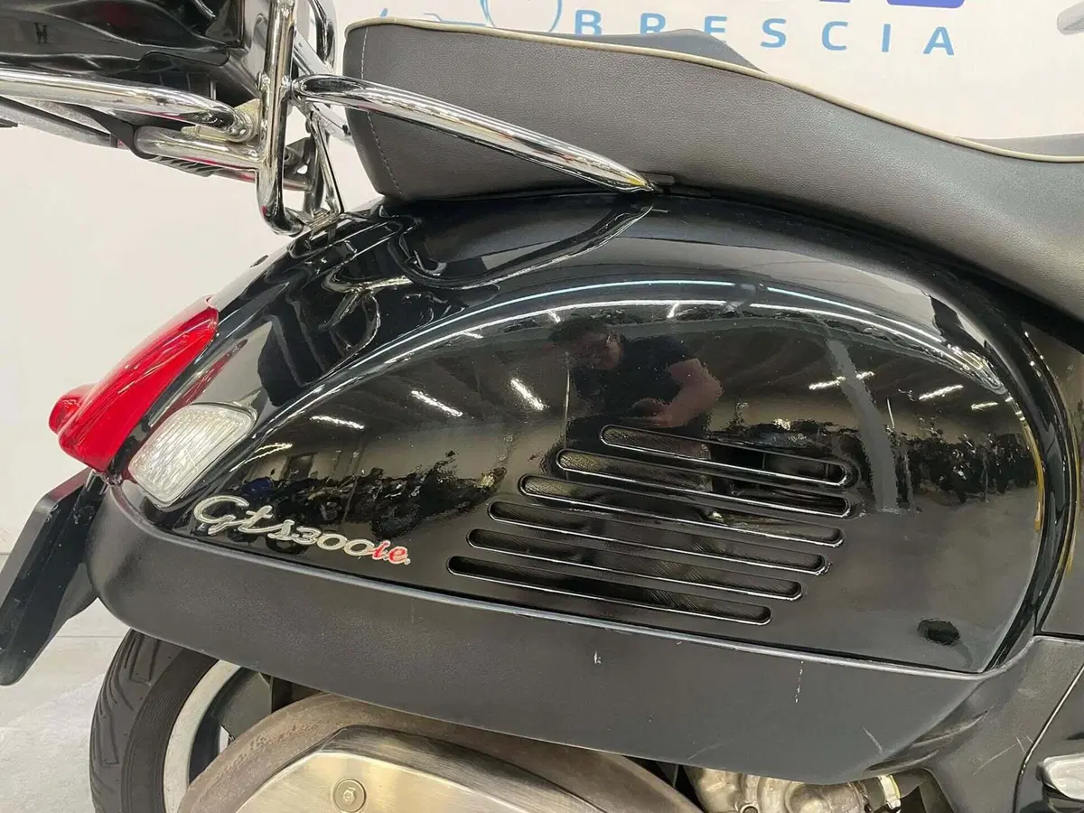 Vespa GTS 300 Super (2008 - 16) (12)
