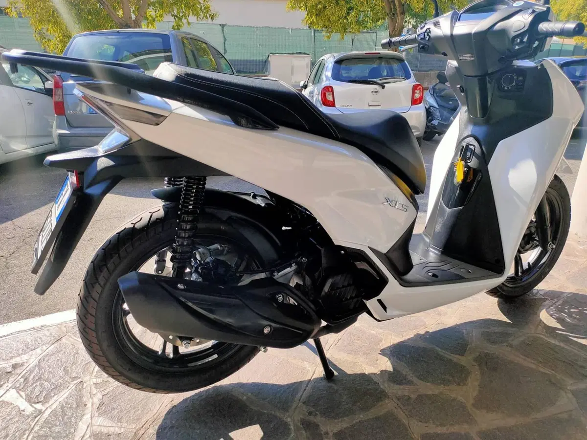 TNT XCS 125 (2026) (4)
