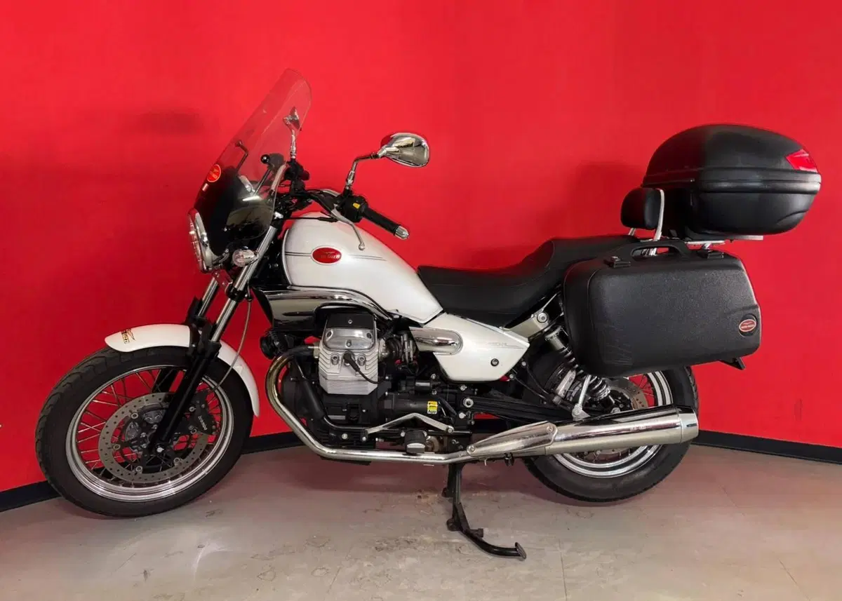 Moto Guzzi Nevada 750 Classic (2008 - 15) (3)