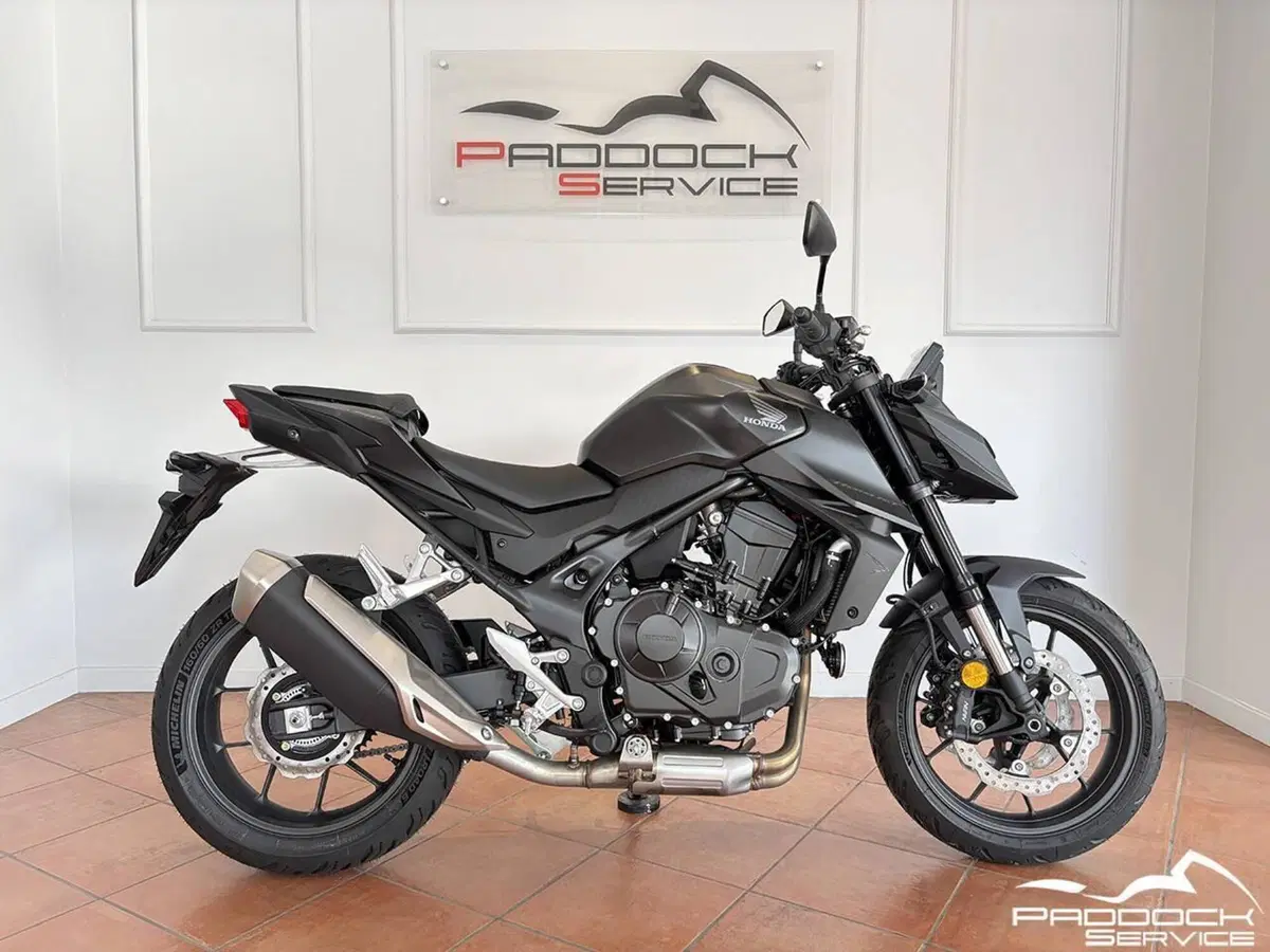 Honda CB 750 Hornet (2025)