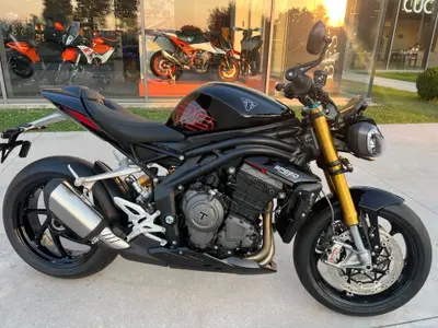 Triumph Speed Triple 1200 RS (2025 - 26) usata