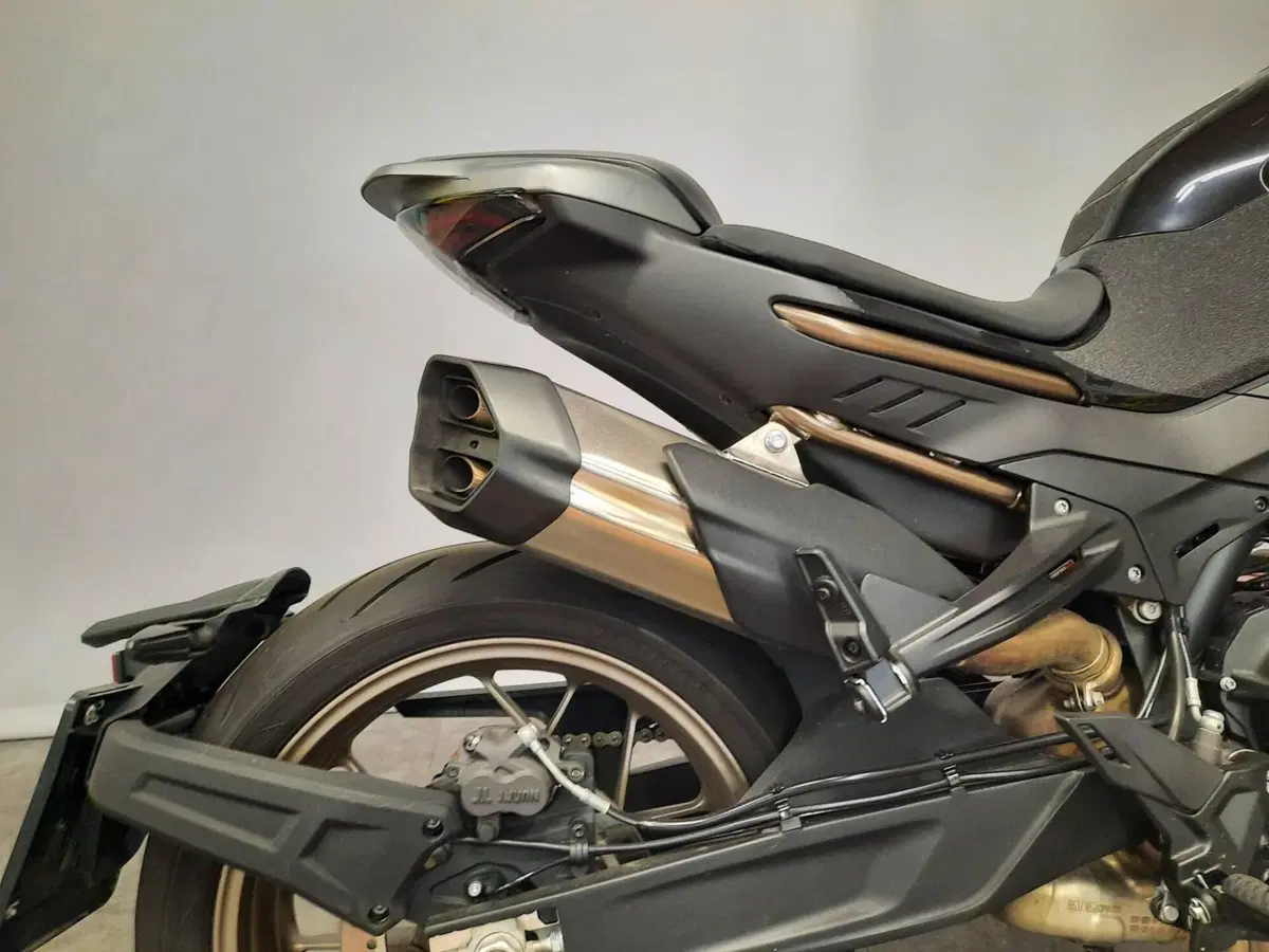 CFMOTO 800NK Sport (2023 - 26) (2)