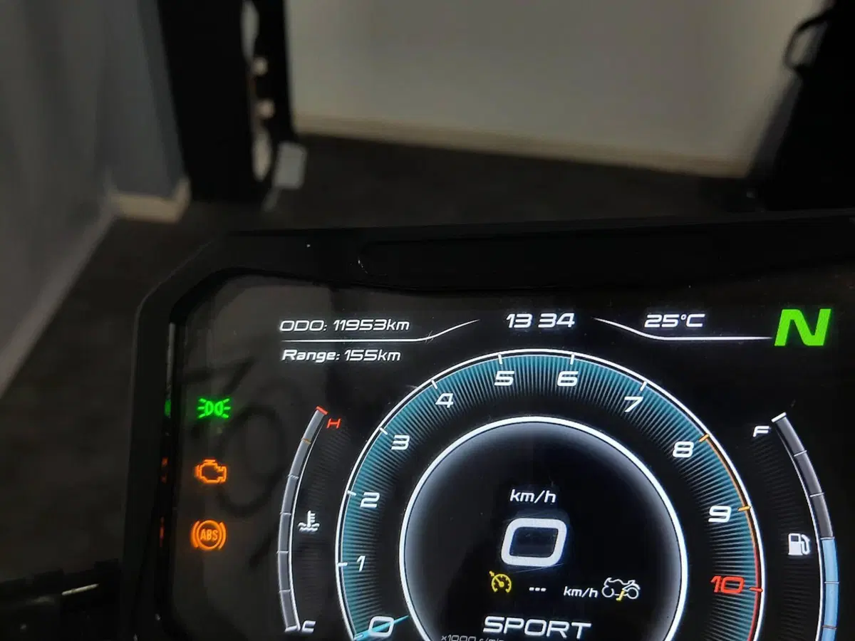 CFMOTO 800NK Sport (2023 - 26) (10)