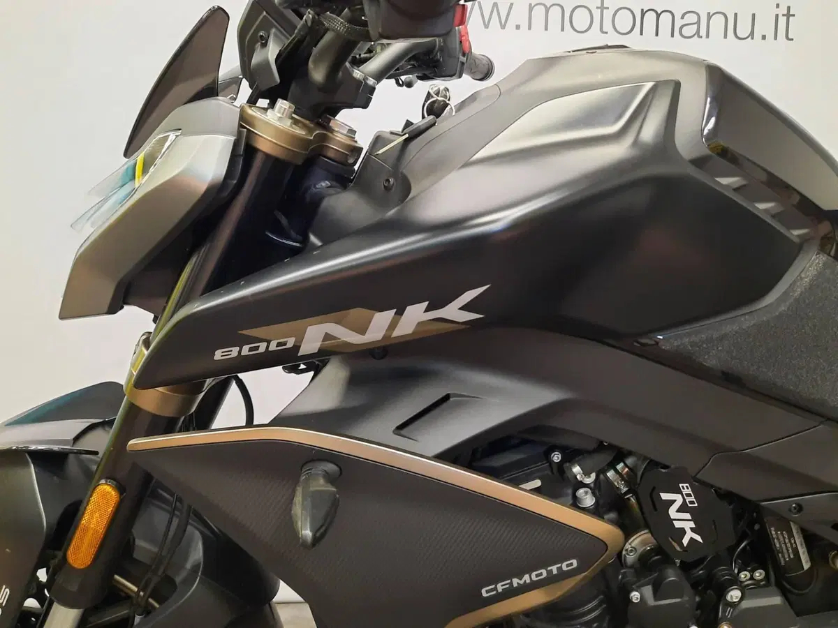 CFMOTO 800NK Sport (2023 - 26) (15)