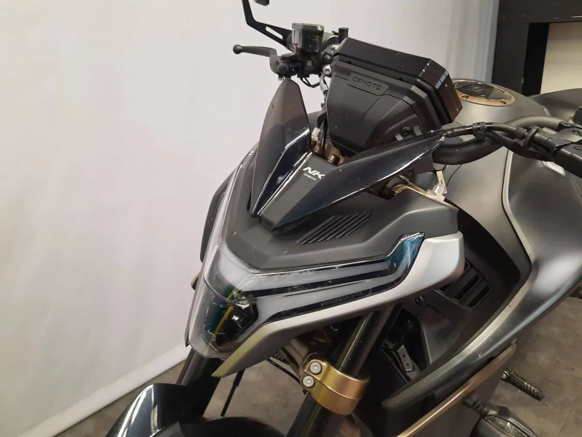 CFMOTO 800NK Sport (2023 - 26) (20)