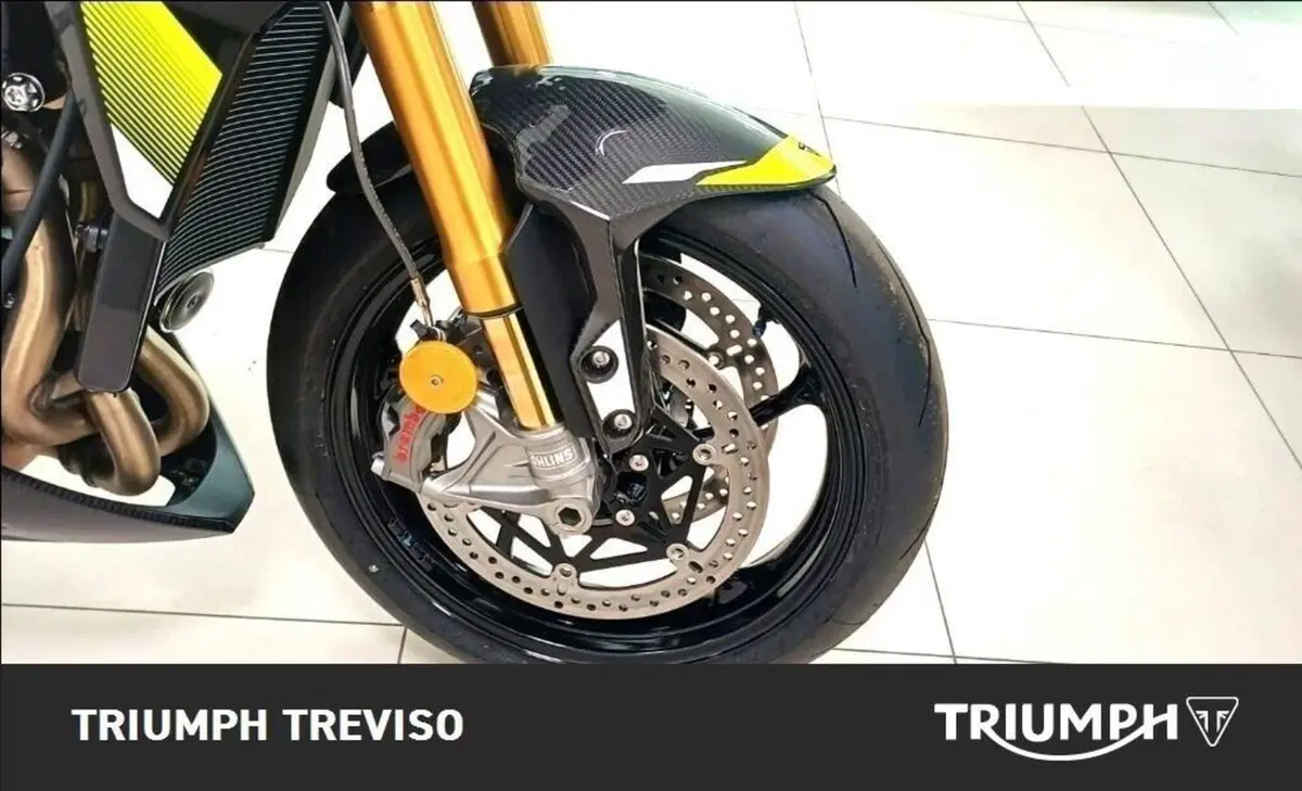 Triumph Street Triple 765 Moto2 (2026) (6)