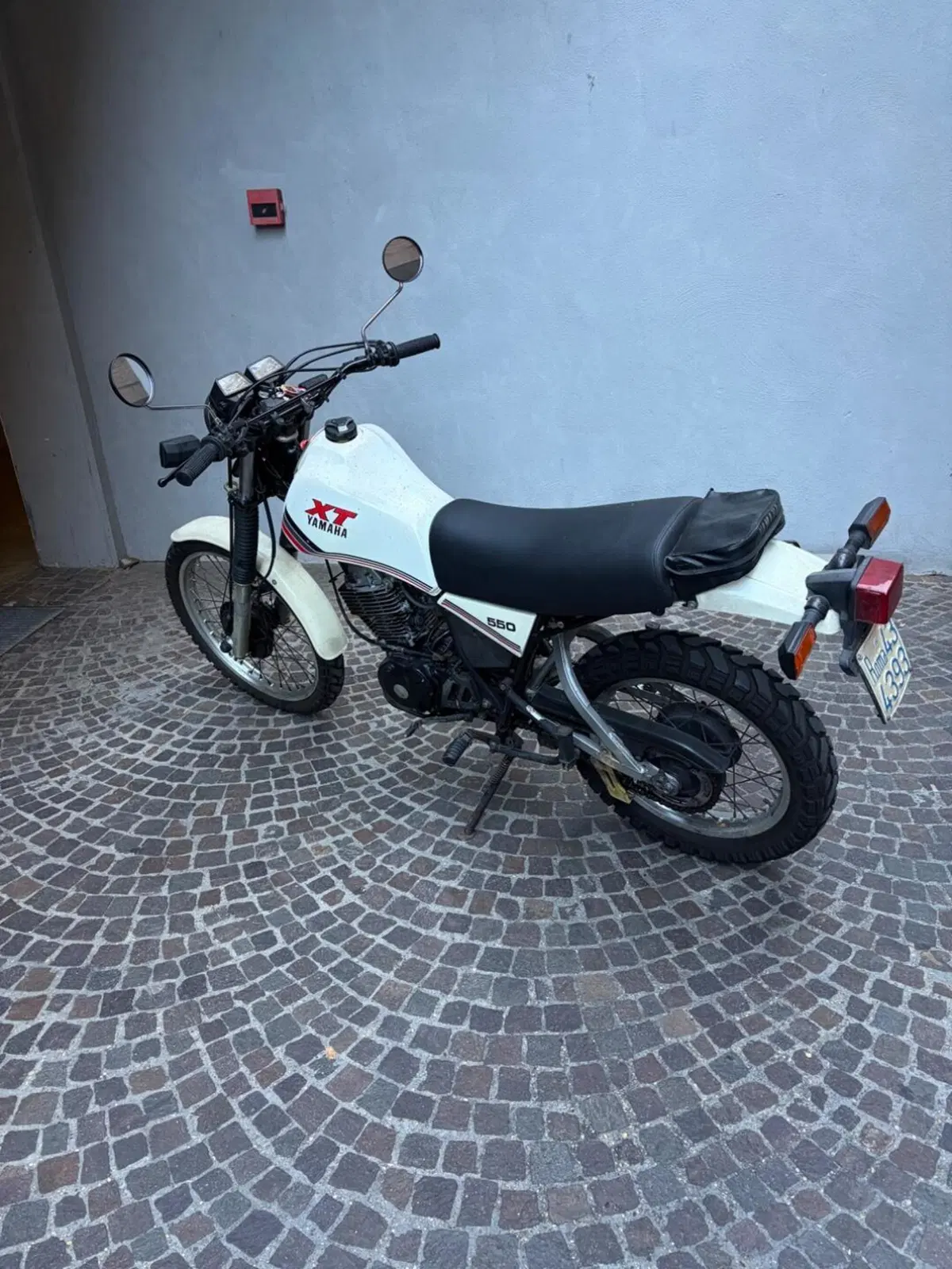 Yamaha XT 550 (4)