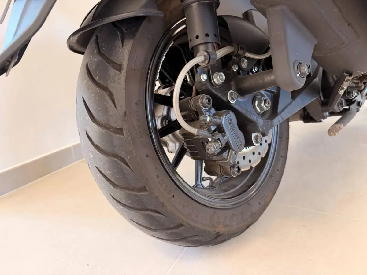 Kymco Agility 300i (2021 - 25) (5)