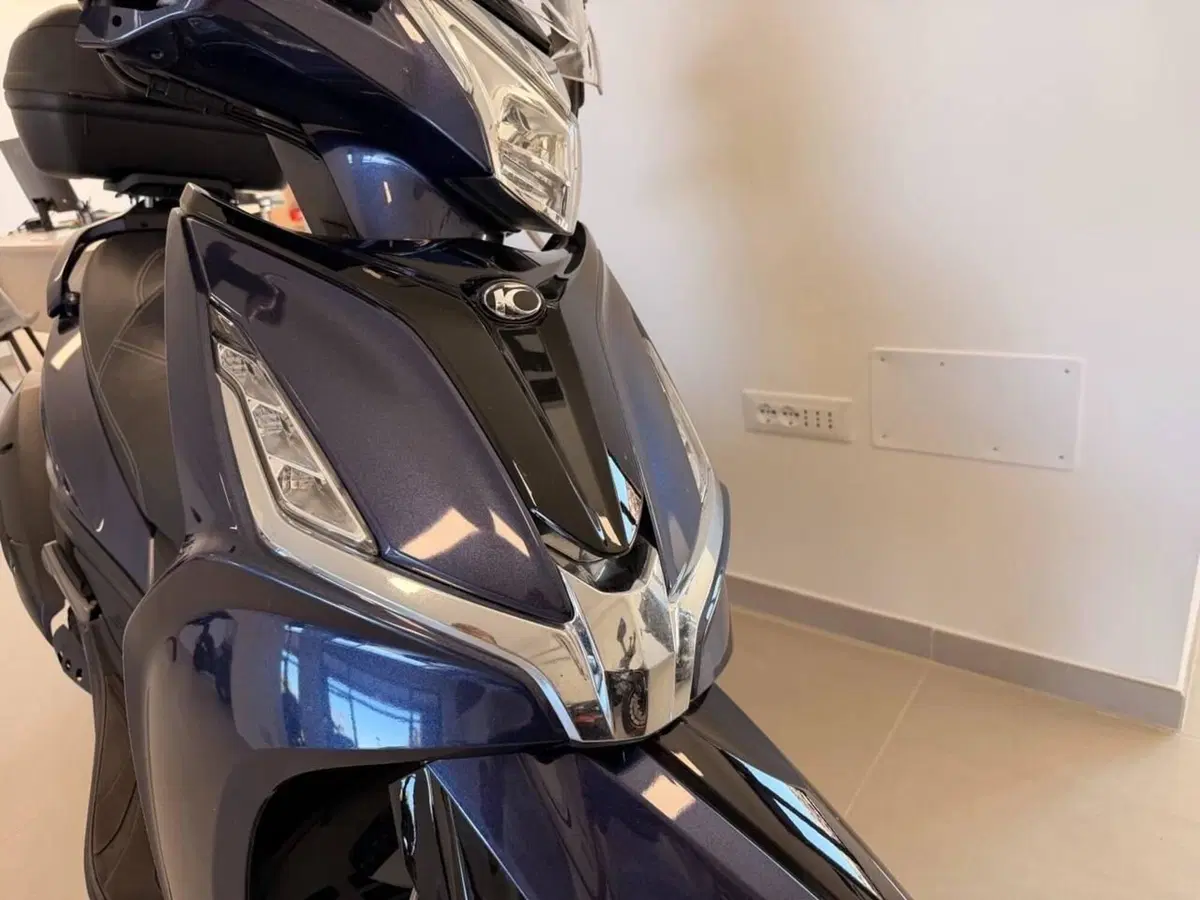 Kymco Agility 300i (2021 - 25) (6)