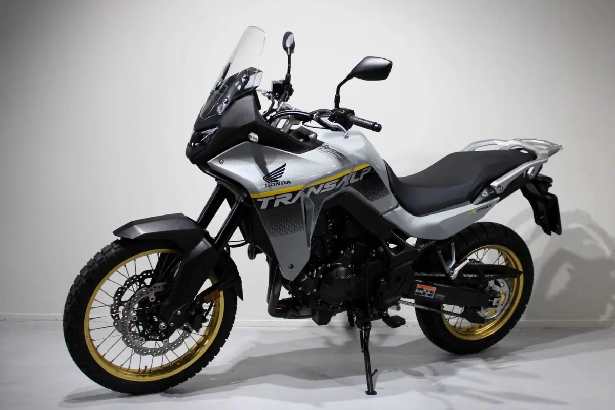 Honda Transalp XL750 (2025) (3)
