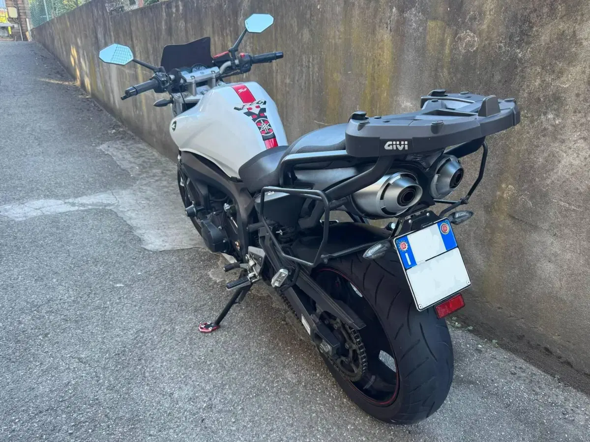 Yamaha FZ6 S2 (2007 - 11) (3)