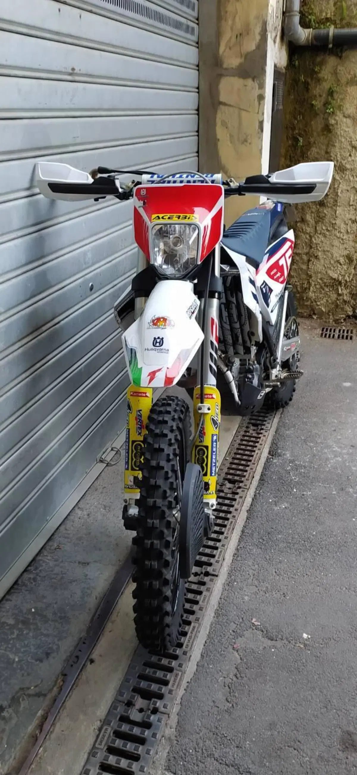 Husqvarna FE 350 (2015) (2)
