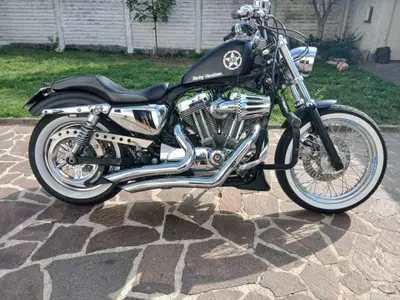 Harley-Davidson 1200 Custom (2007 - 13) - XL 1200C usata