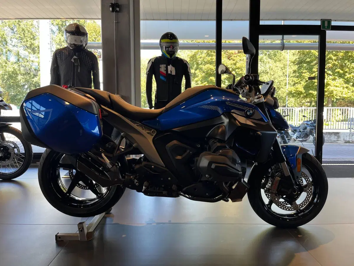 Bmw R 1300 R (2026 - 27) (4)