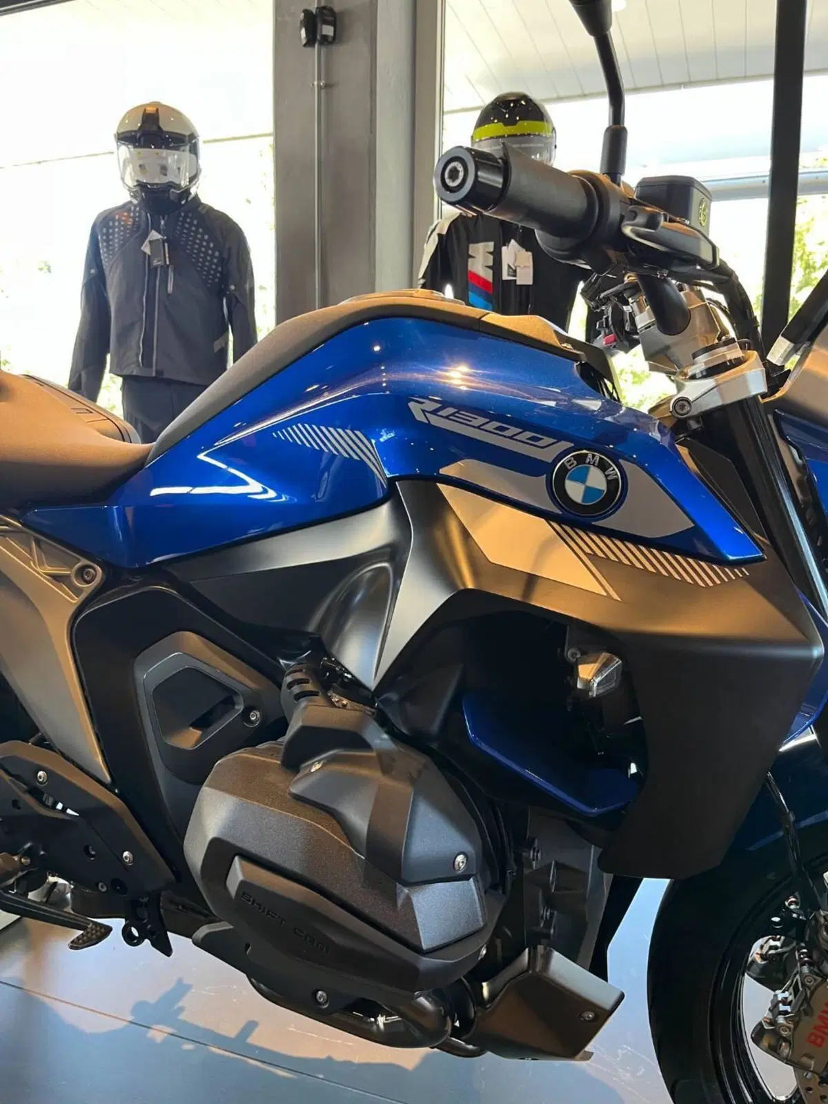 Bmw R 1300 R (2026 - 27) (8)