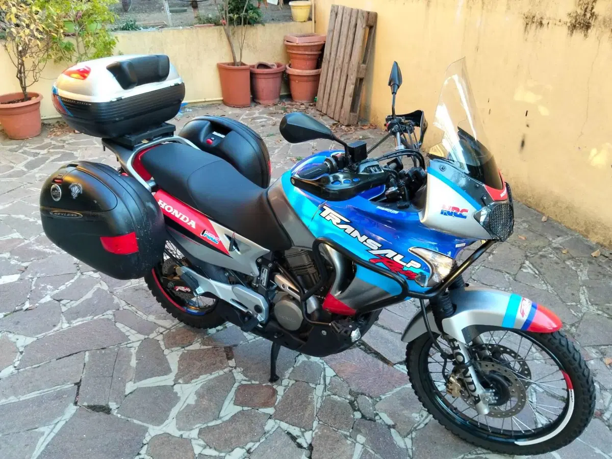 Honda Transalp XL 650V (2005 - 06) (2)