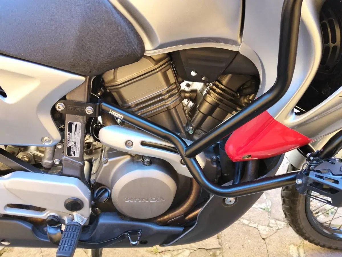 Honda Transalp XL 650V (2005 - 06) (14)