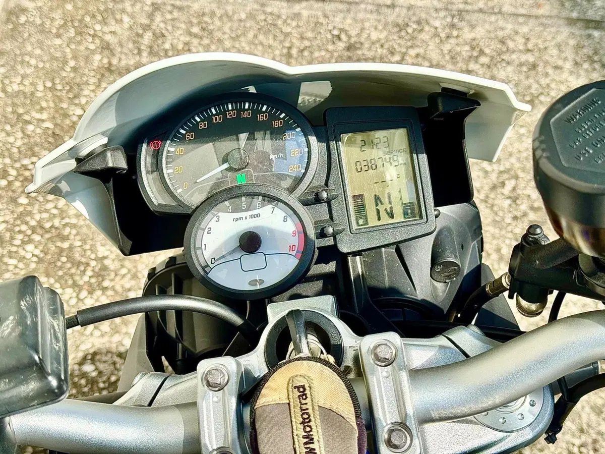 Bmw F 800 R (2009 - 11) (5)