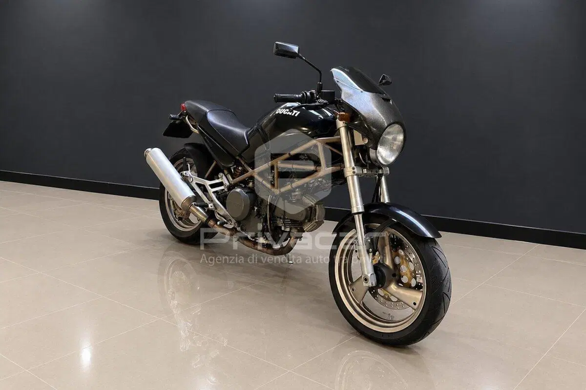 Ducati Monster 600 Dark (1998 - 01) (4)
