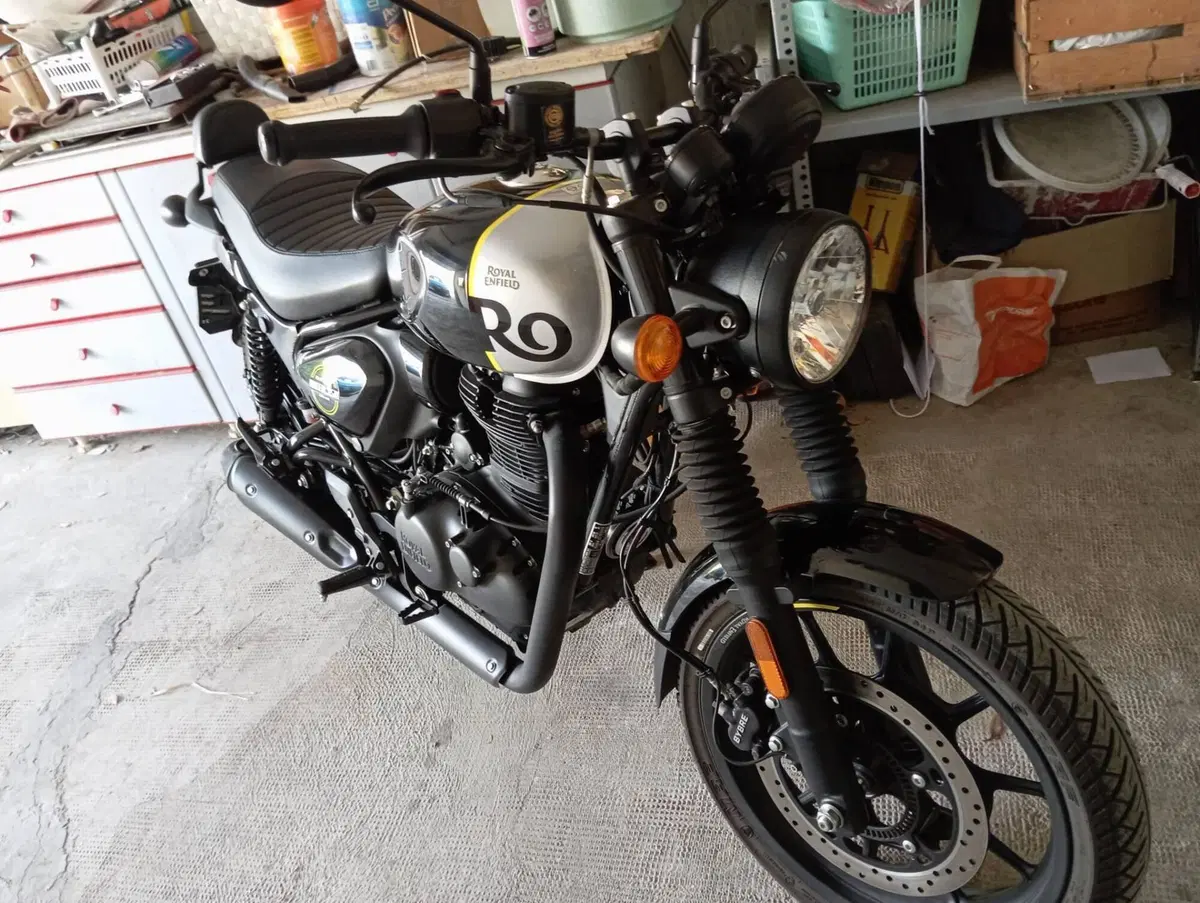 Royal Enfield HNTR 350 (2022 - 26) (3)