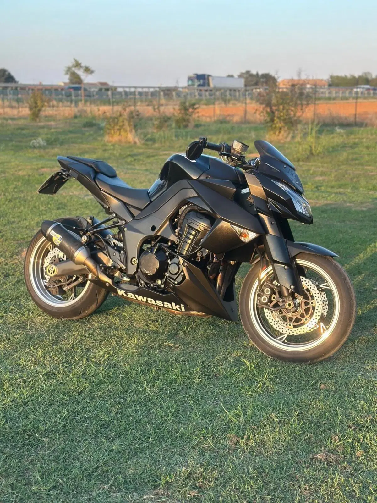 Kawasaki Z 1000 (2010 - 13) (4)