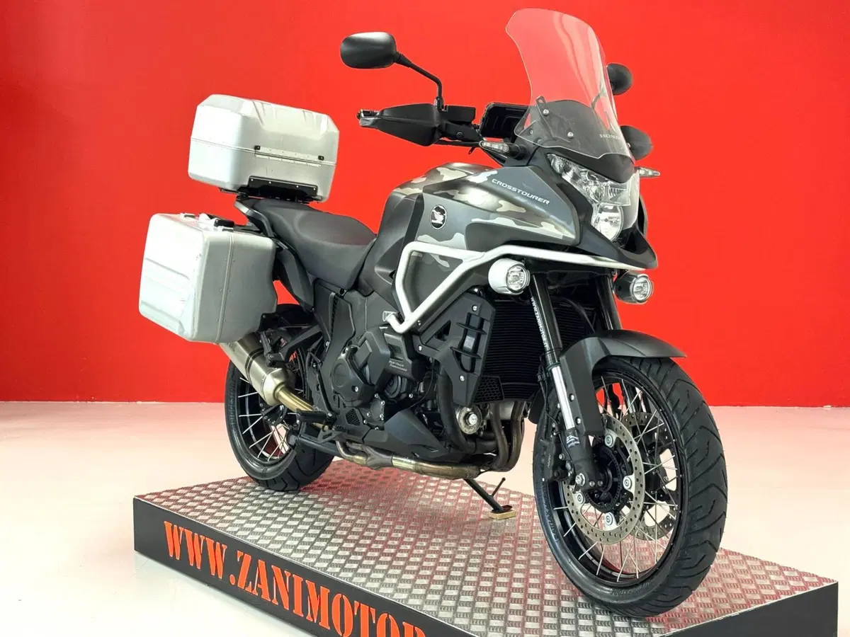 Honda Crosstourer DCT ABS Travel Edition (2015 - 17) (2)