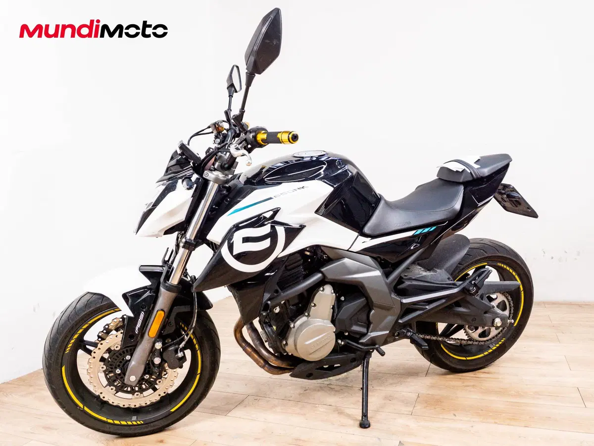 CFMOTO 650GT (2021 - 26) (8)