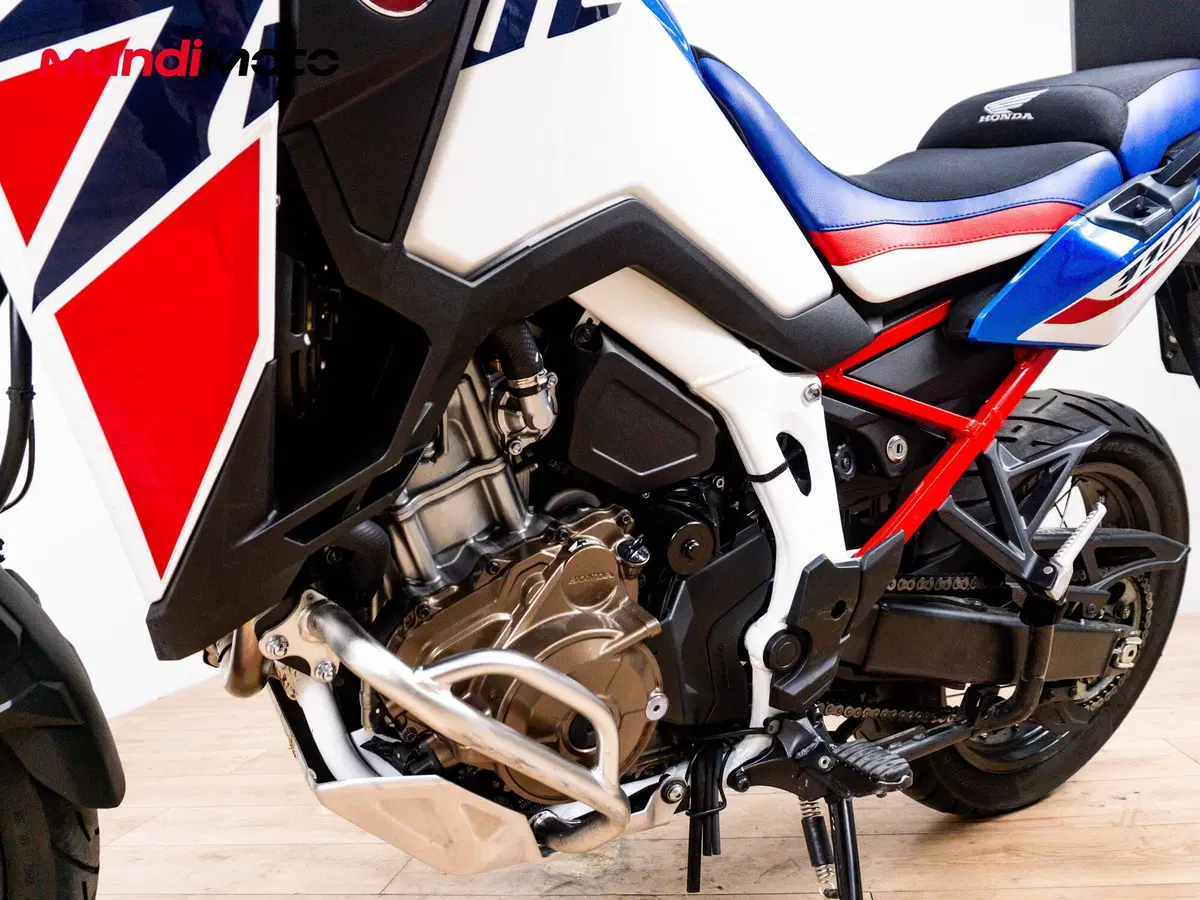 Honda Africa Twin CRF 1100L DCT (2022 - 23) (9)