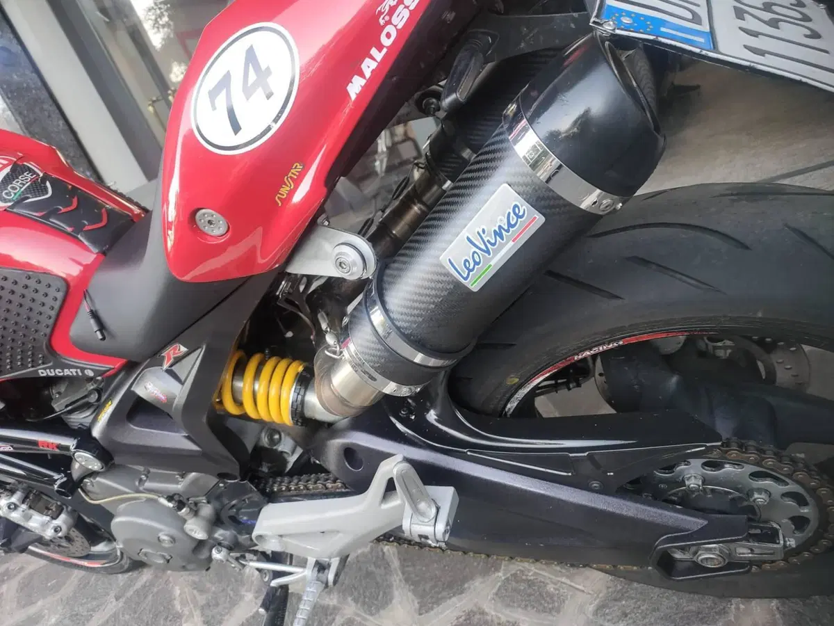 Ducati Monster 696 (2008 - 13) (5)