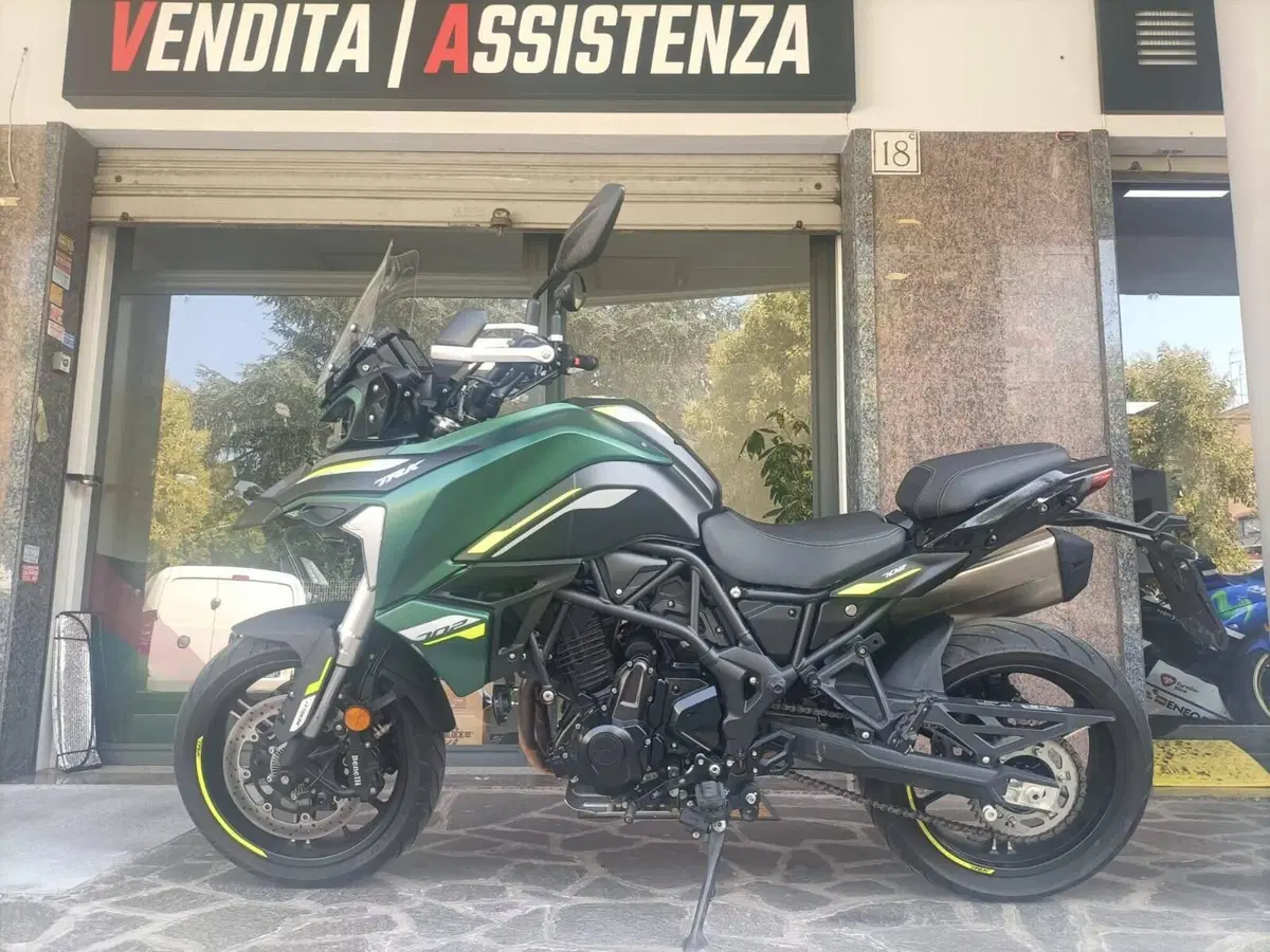 Benelli TRK 702 (2023 - 25) (3)