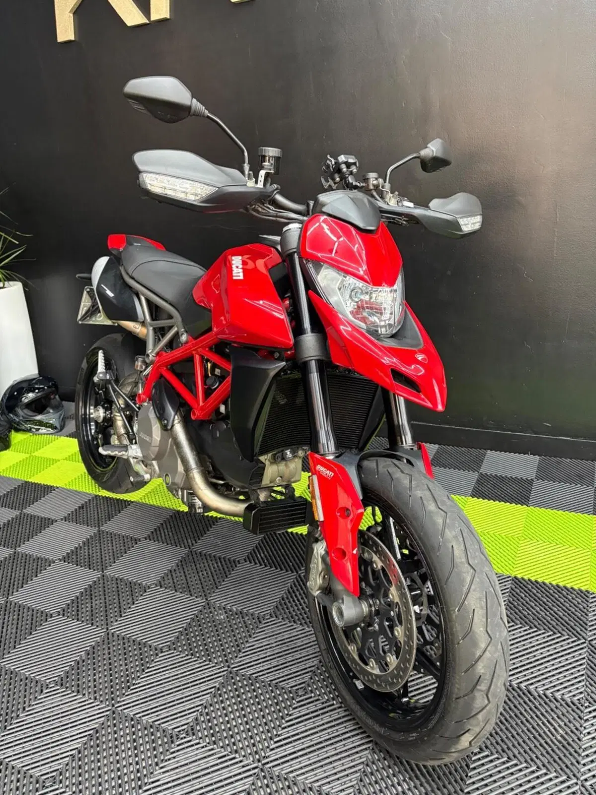 Ducati Hypermotard 950 (2022 - 25)
