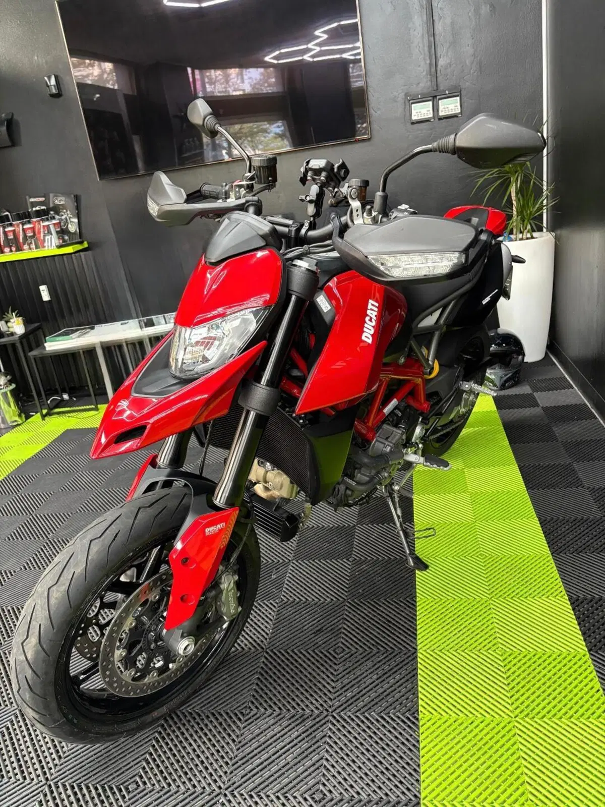 Ducati Hypermotard 950 (2022 - 25) (2)