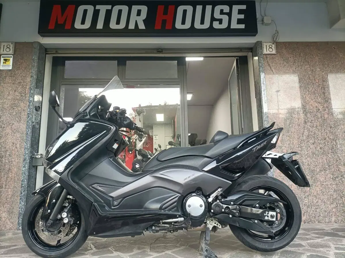 Yamaha T-Max 530 (2012 - 14) (4)