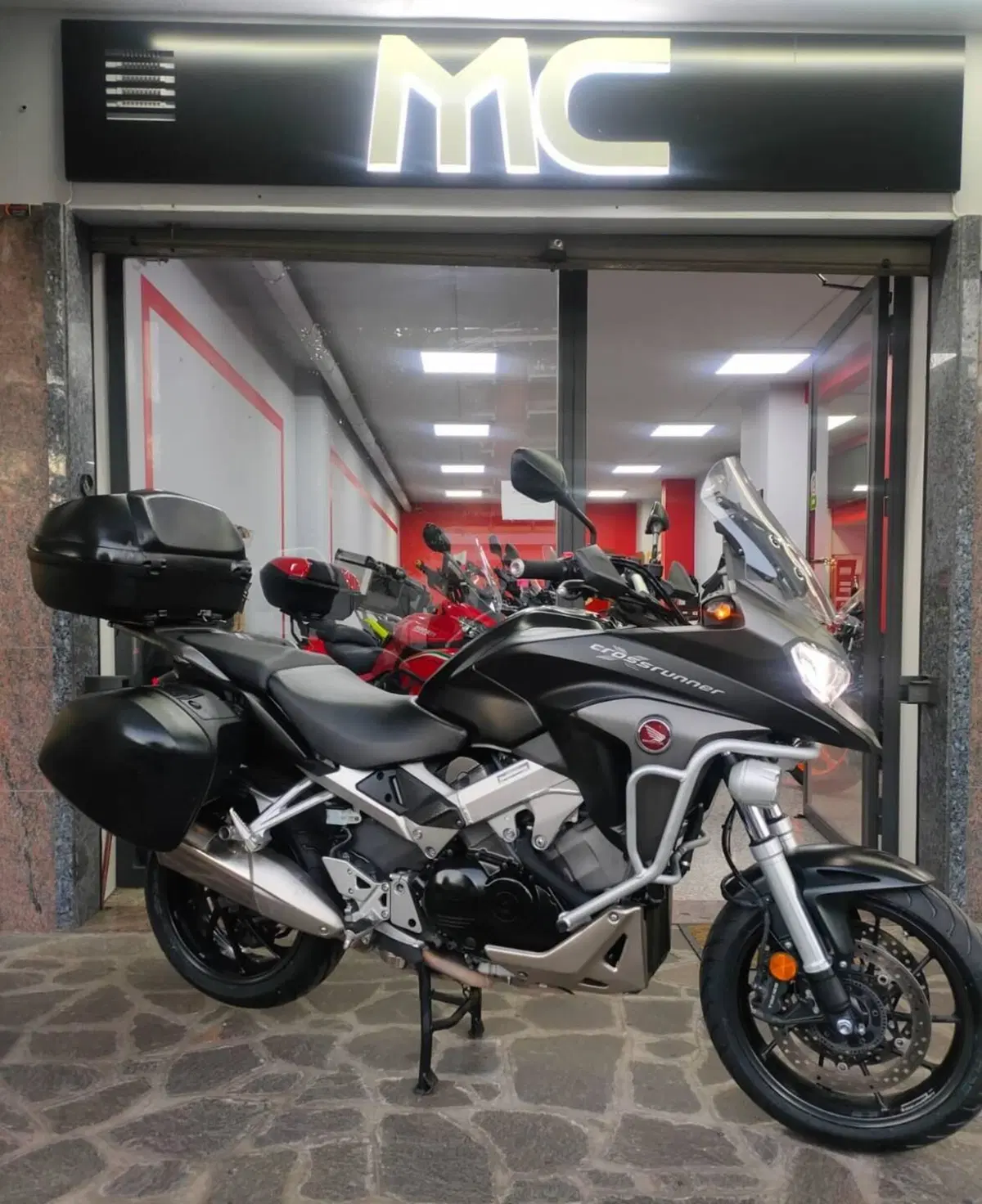 Honda Crossrunner Travel Edition ABS (2015 - 18) (3)