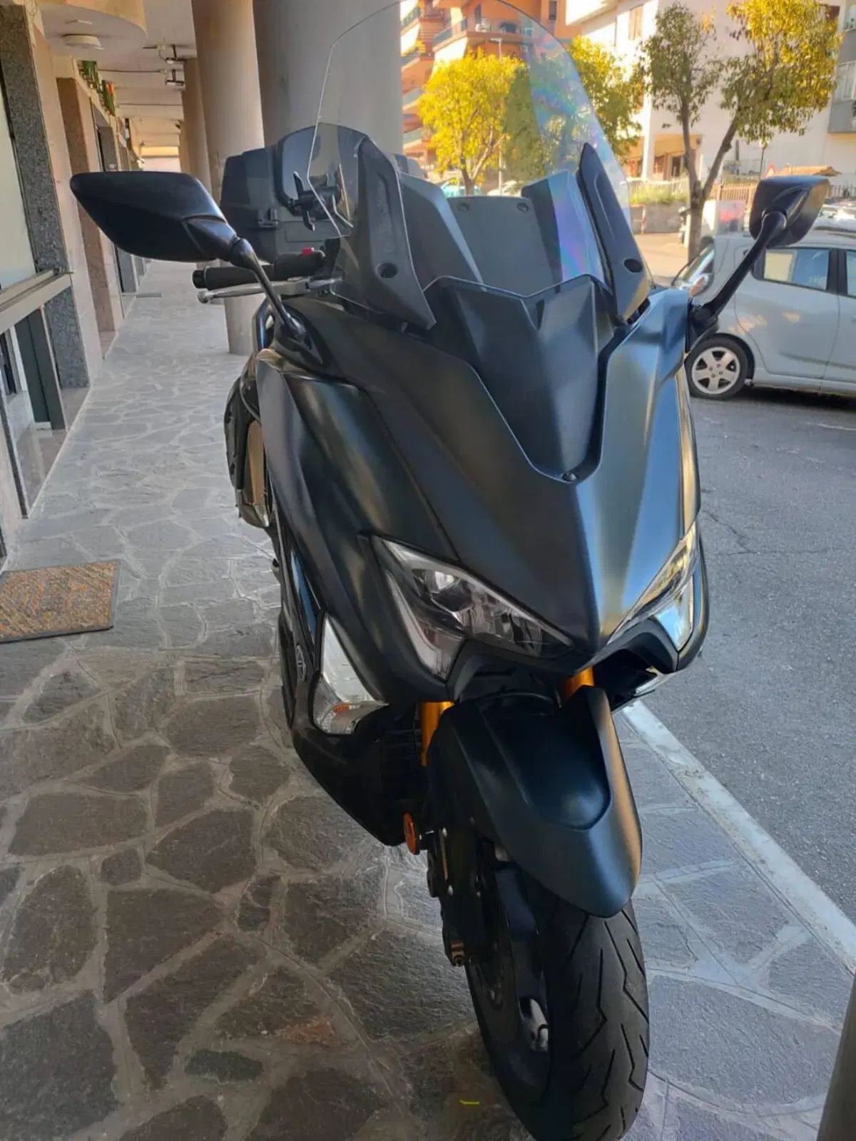 Yamaha T-Max 530 DX (2017 - 19) (3)
