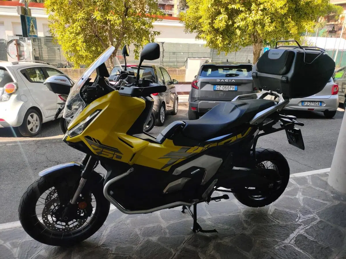 Honda X-ADV 750 Travel (2025 - 26) (5)