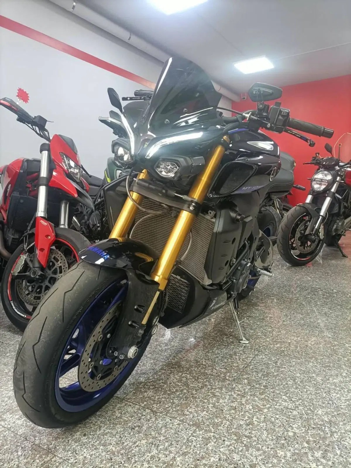 Yamaha MT-10 SP (2022 - 25) (2)