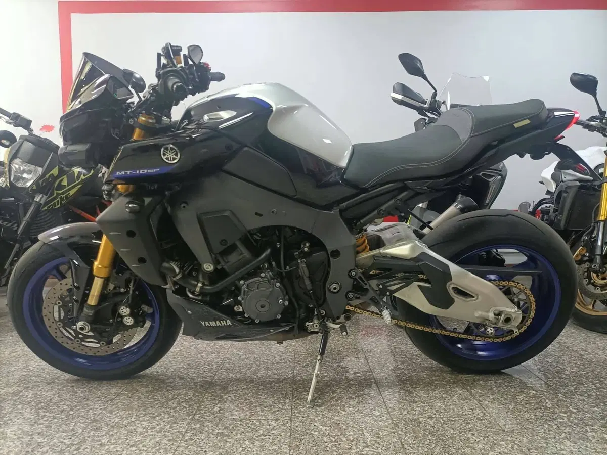 Yamaha MT-10 SP (2022 - 25) (4)