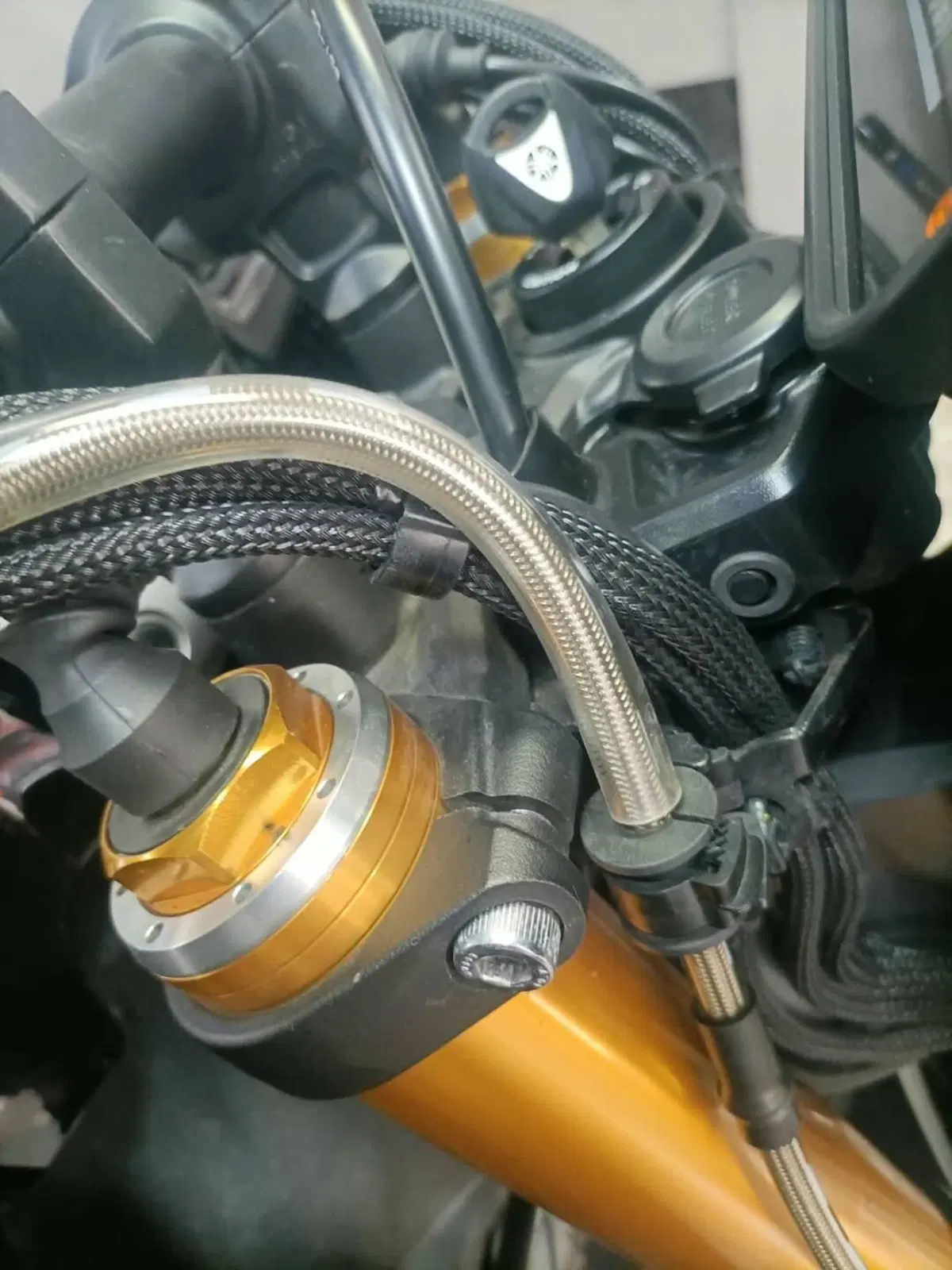 Yamaha MT-10 SP (2022 - 25) (6)