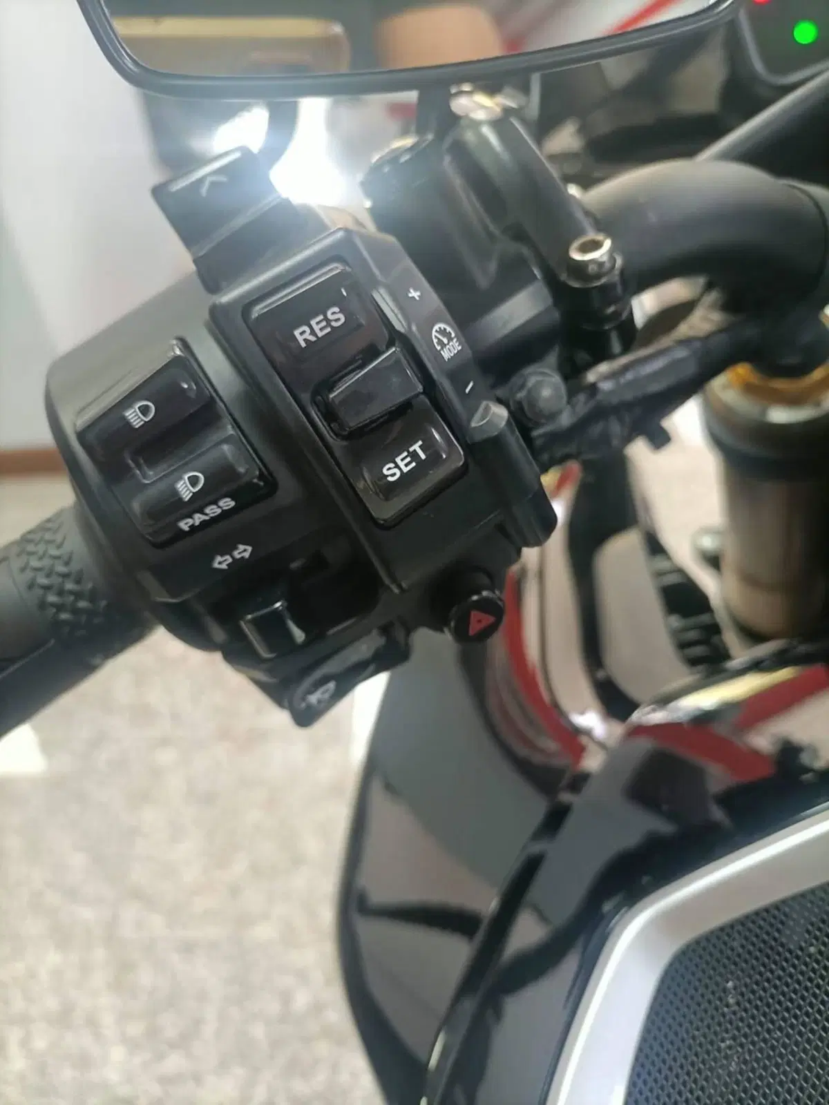 Yamaha MT-10 SP (2022 - 25) (10)