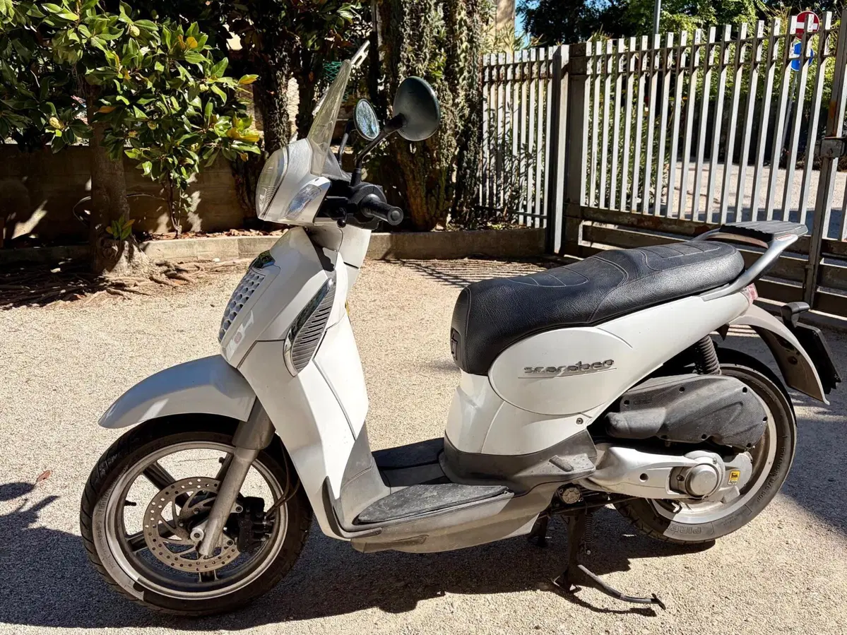 Aprilia Scarabeo 125 i.e. (2009 - 11) (2)