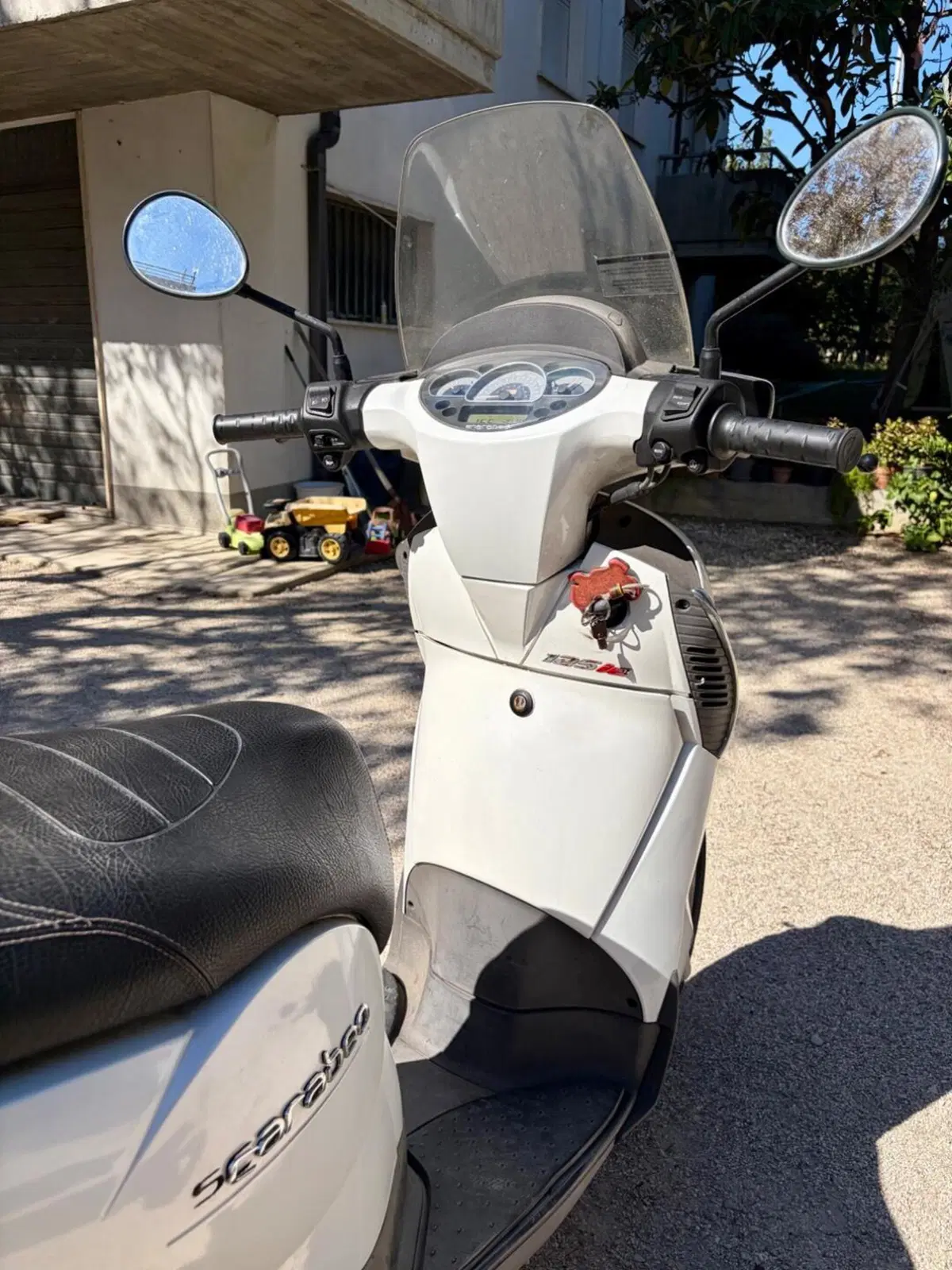 Aprilia Scarabeo 125 i.e. (2009 - 11) (6)