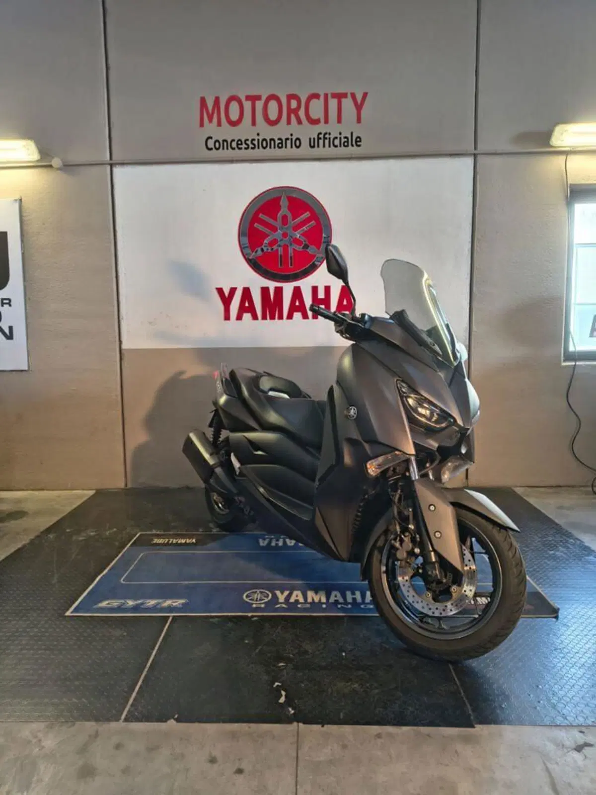 Yamaha X-Max 300 ABS (2017 - 20) (2)