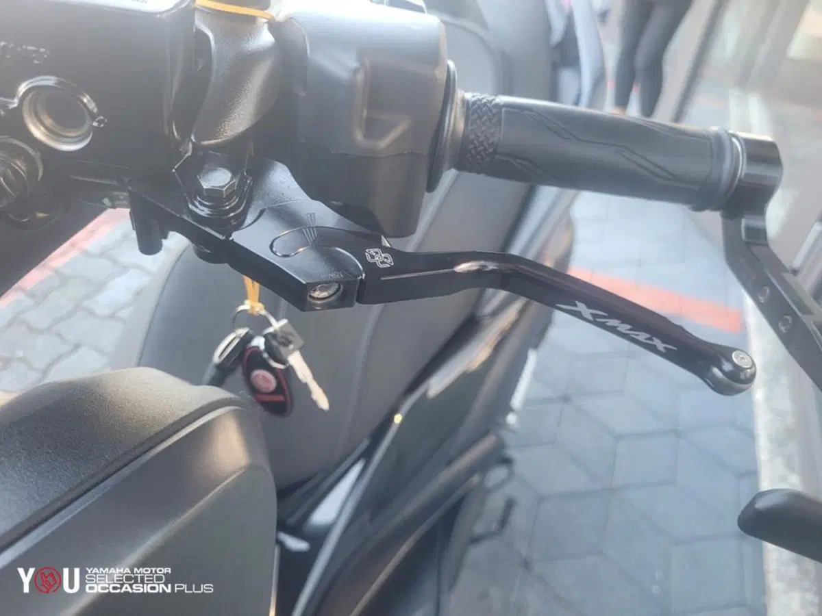 Yamaha X-Max 300 Tech Max (2025 - 26) (4)