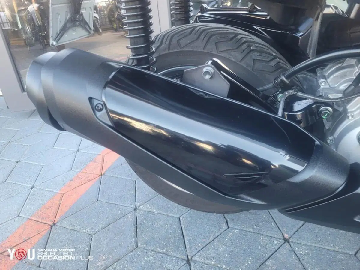 Yamaha X-Max 300 Tech Max (2025 - 26) (9)