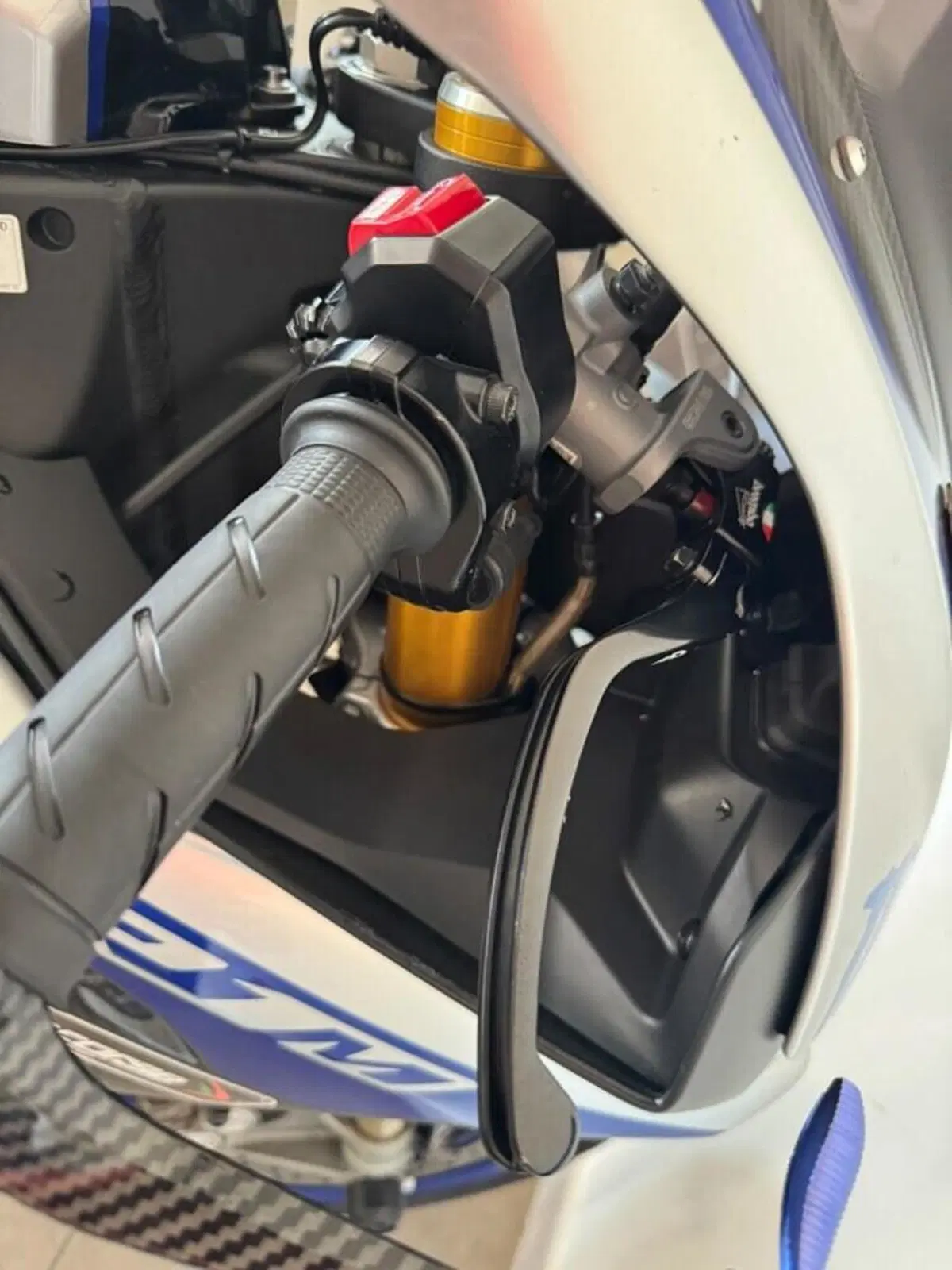 Yamaha YZF R1 M (2017 - 19) (5)
