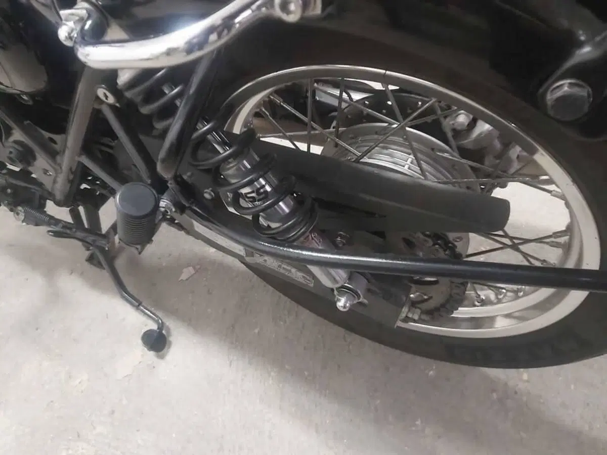 Benelli Imperiale 400 (2021 - 25) (5)